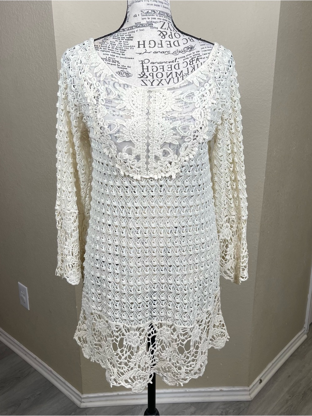 Umgee Cream Crochet Lace Tunic